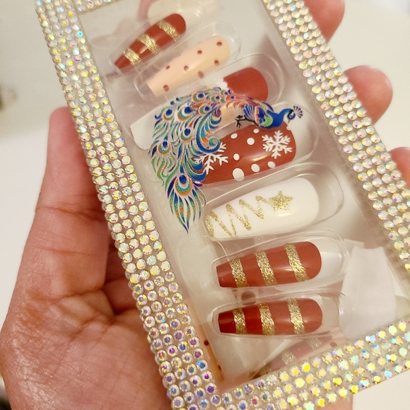 New boutique Santa Claus Holiday Faux |Fake Nail adhesive tab Press ons - Picture 12 of 13